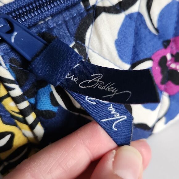 Vera Bradley Wallet Floral Quilted Women's Clutch - Picture 5 of 7
